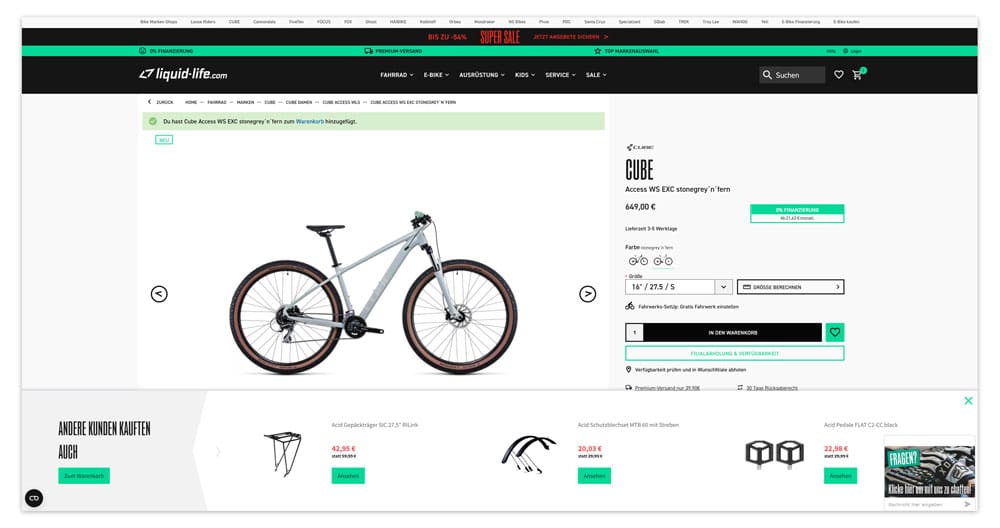 Der Screenshot zeigt das Warenkorblayer im Online Shop von Liquid Life mit passenden Cross-Selling-Empfehlungen, die den Warenkorbwert erhöhen können.